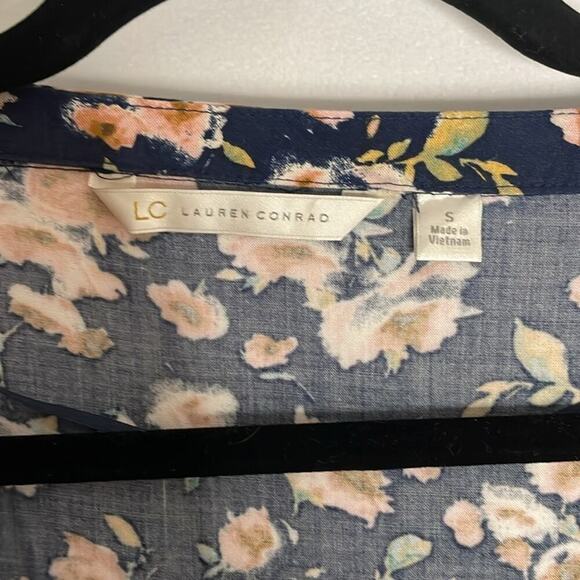 Lauren Conrad LC navy floral button up top - Picture 5 of 6